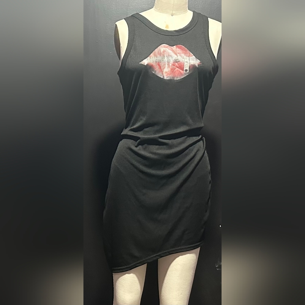 3 Dresses & 1 Set